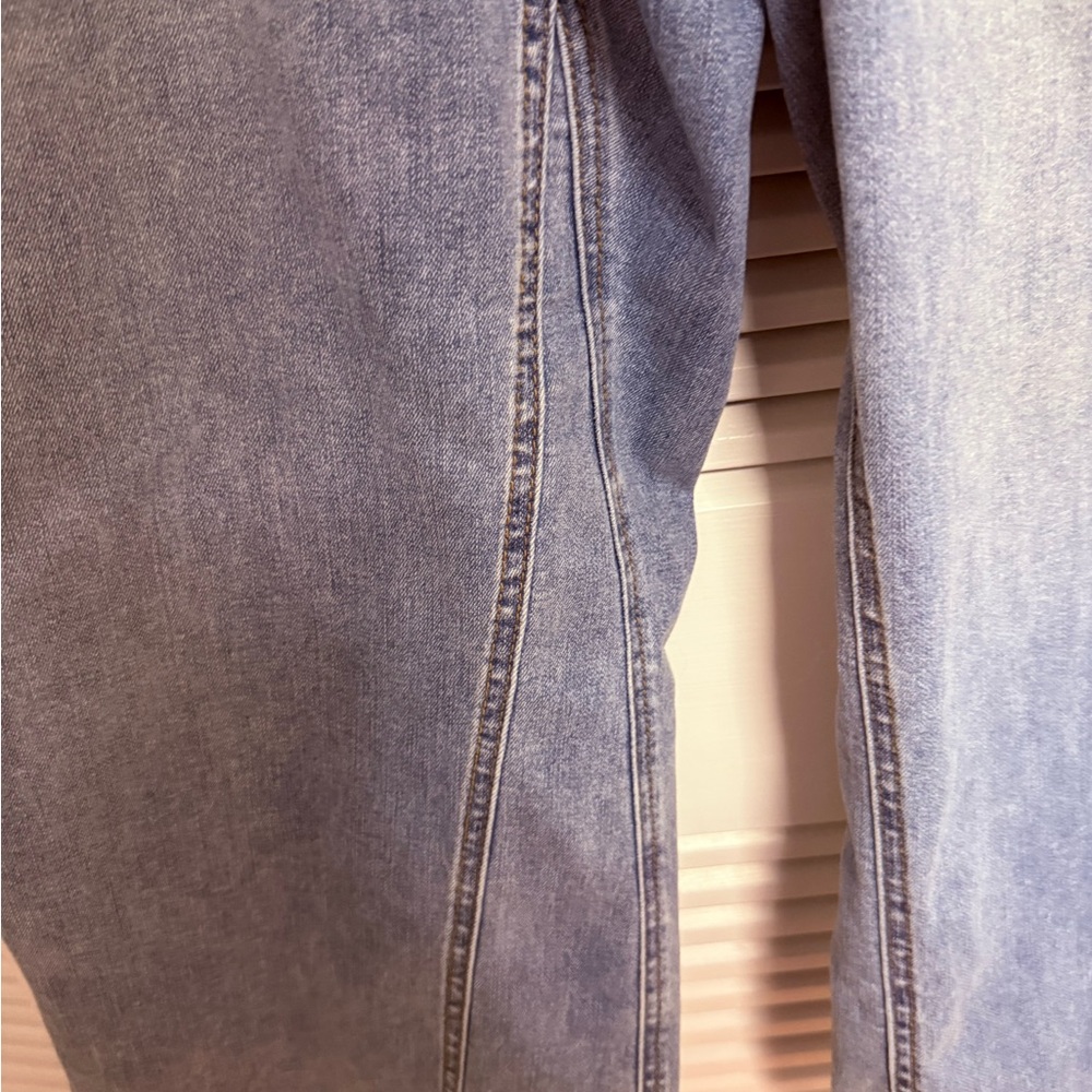 Judy Blue Light Blue Straight Leg Jeans - Picture 6 of 9